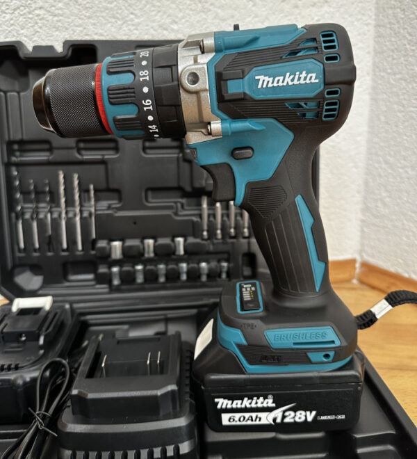 AKU Bušilica MAKITA 128V 6.0Ah Metalna glava - Image 3